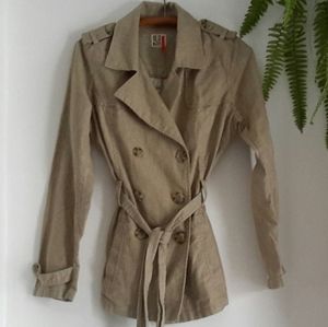 - 🧞‍♀Old Navy double breast  jacket, belted,